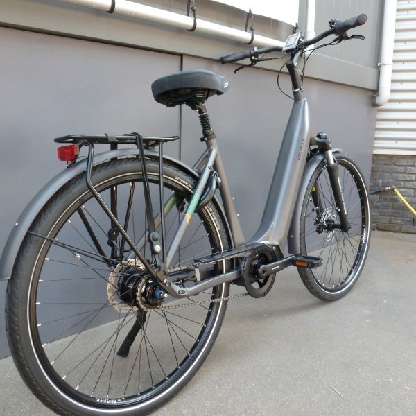 Melville - Cycling Lampaert