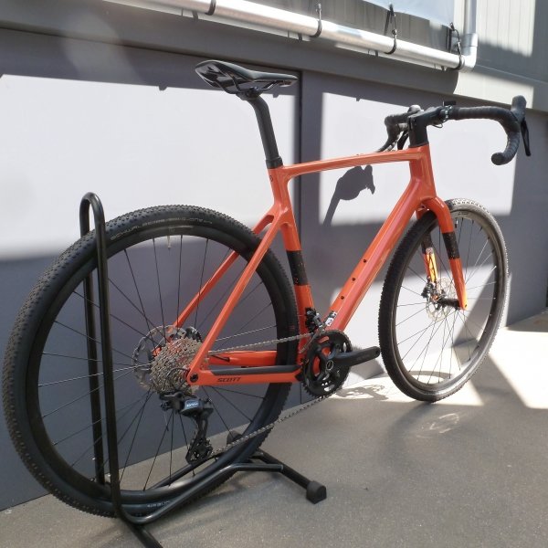 Scott Addict Gravel 40 - Cycling Lampaert